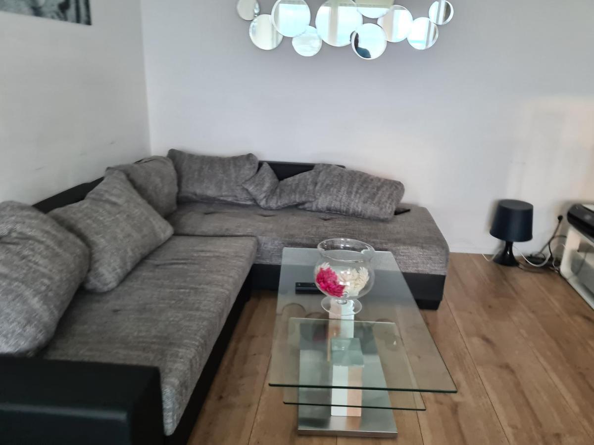 Sehr Schoene Drei Zimmer Deluex Wohnung In סינדלפינגן מראה חיצוני תמונה