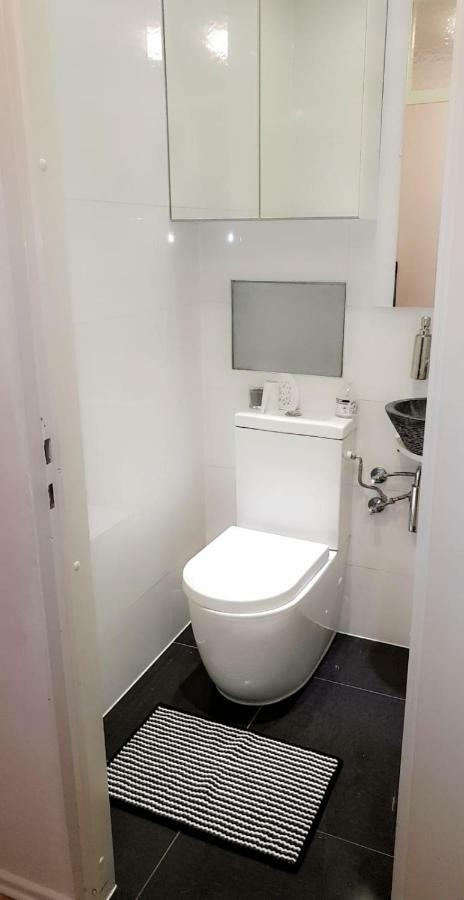 Sehr Schoene Drei Zimmer Deluex Wohnung In סינדלפינגן מראה חיצוני תמונה
